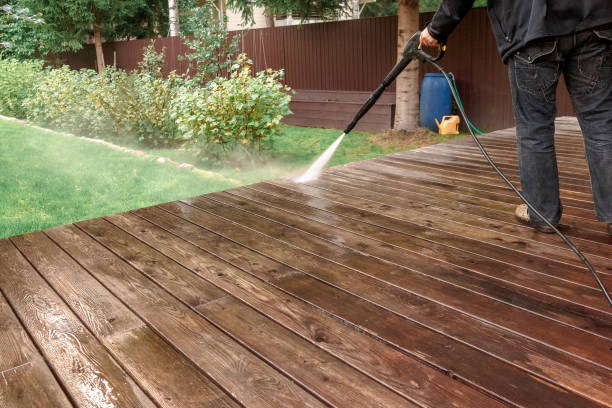 Best Animal Enclosure Cleaning  in Plandome, NY