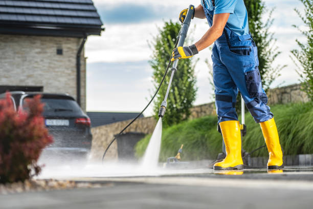 Best Sidewalk and Walkway Cleaning  in Plandome, NY